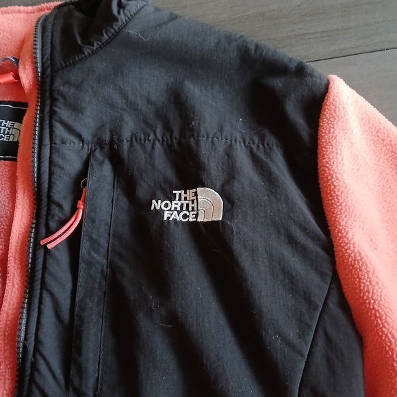 North Face Peach/ Orange  Black Jacket Excellent Condition Size L - Picture 3 of 4